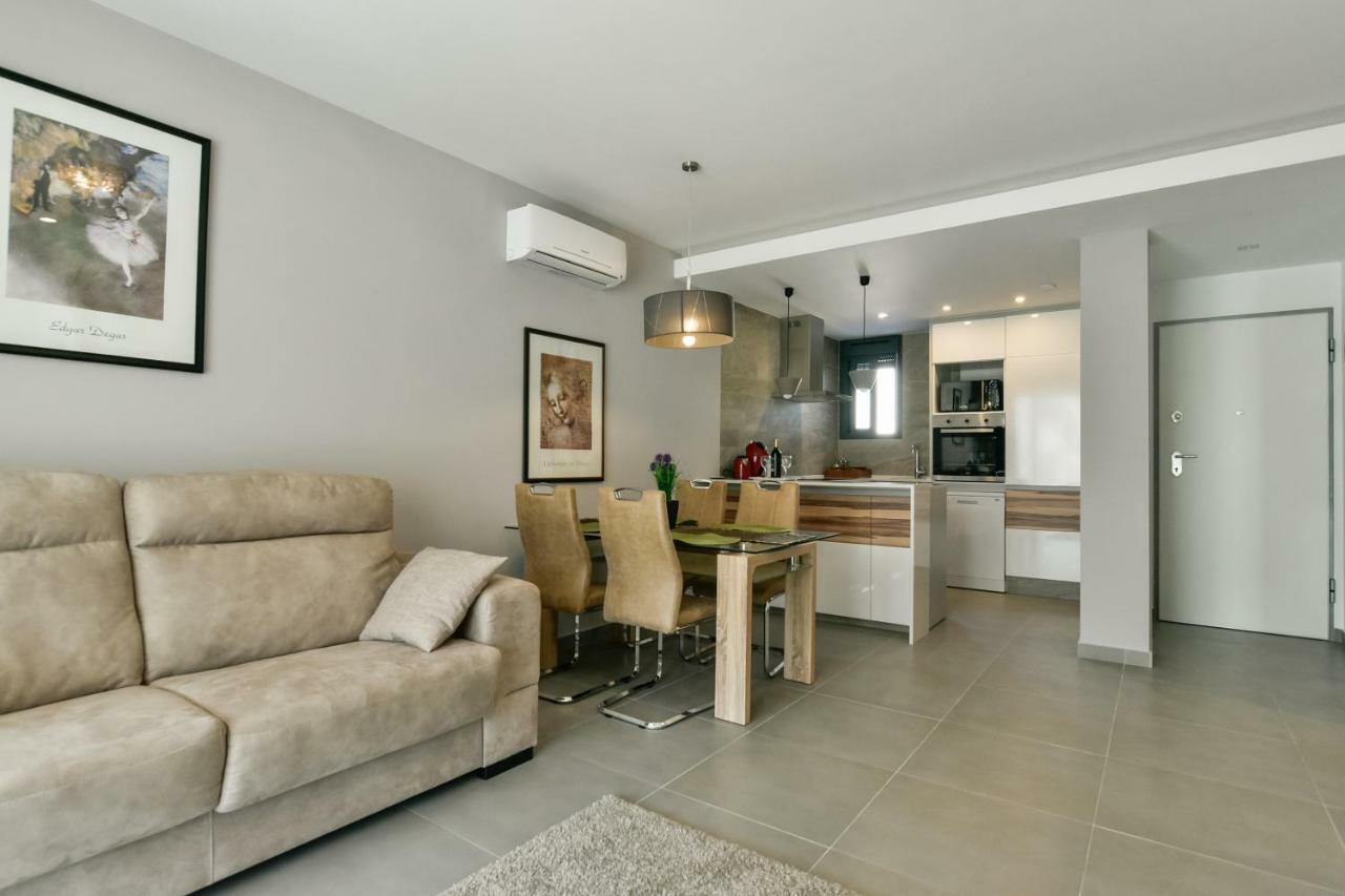 דירות טורבייחה Oasis Beach IX Puntaprima מראה חיצוני תמונה