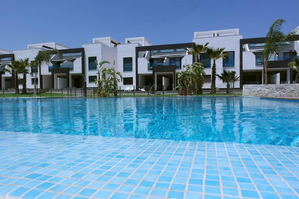 דירות טורבייחה Oasis Beach IX Puntaprima מראה חיצוני תמונה